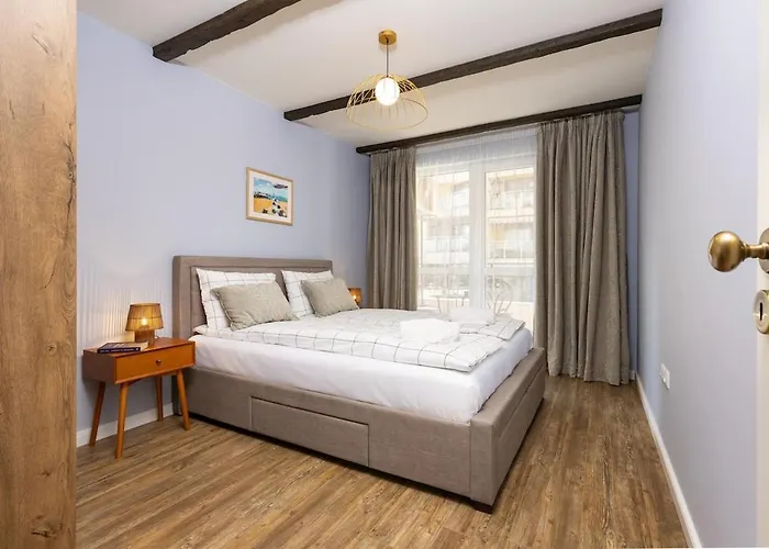 Cozy River Escape In Free Parking *