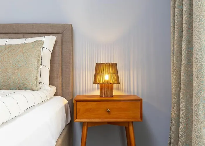 Cozy River Escape In Free Parking Filibe