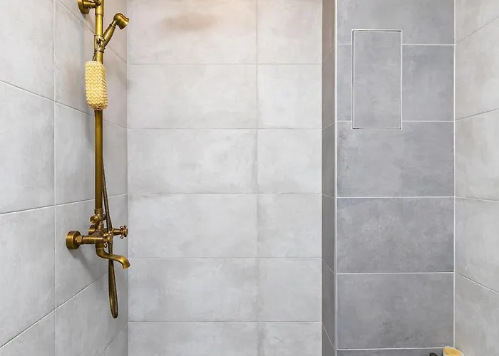 Cozy River Escape In Free Parking Filibe