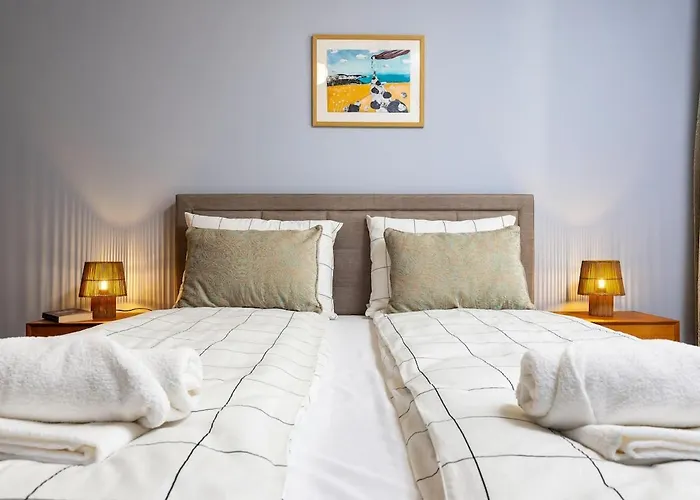 Daire Cozy River Escape In Free Parking *